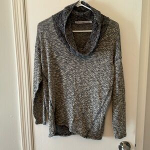Gibson cowl neck lightweight top size small